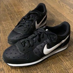 Nike Daybreak Polka Dot